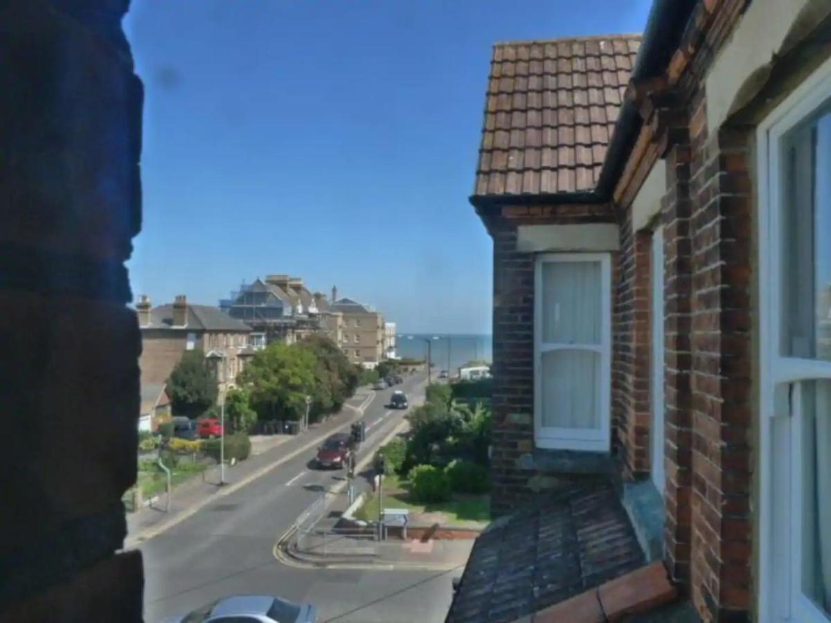 Top Floor Flat With Sea View Herne Bay Exterior photo