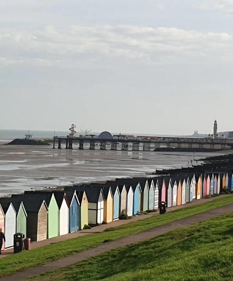 Top Floor Flat With Sea View Herne Bay Exterior photo